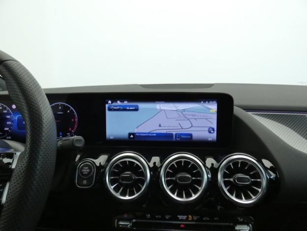 MERCEDES-BENZ GLA 200 d AMG Line  
