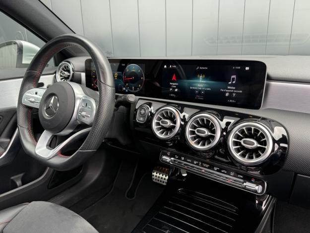 MERCEDES-BENZ Classe A 200 d AMG Line  