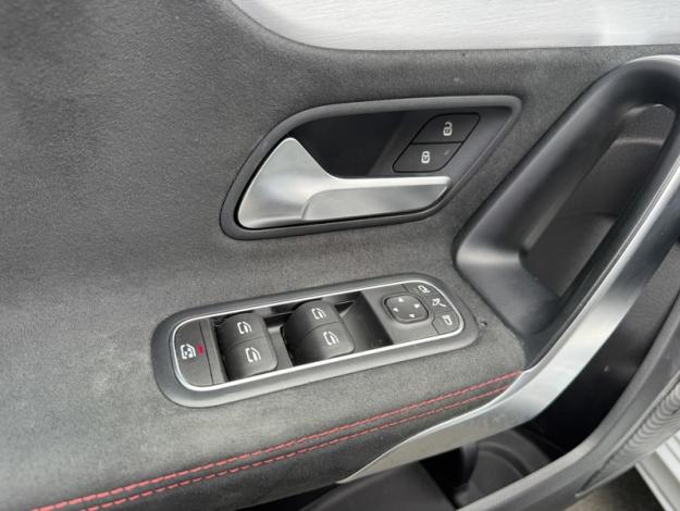 MERCEDES-BENZ Classe A 200 d AMG Line  