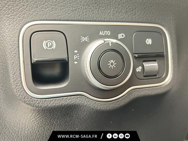 MERCEDES-BENZ GLA 200 d AMG Line  GLA 200 d AMG Line