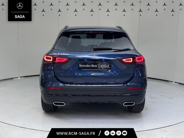 MERCEDES-BENZ GLA 250 e AMG Line  