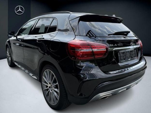 MERCEDES-BENZ GLA 180  AMG LINE 