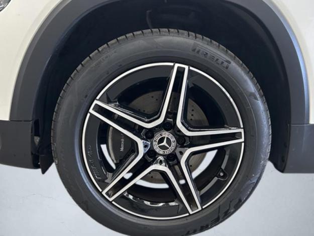 MERCEDES-BENZ GLB 200 d AMG Pack Night Facelift Attelage  