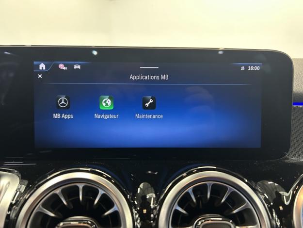MERCEDES-BENZ GLB 200 d AMG Pack Night Facelift Attelage  