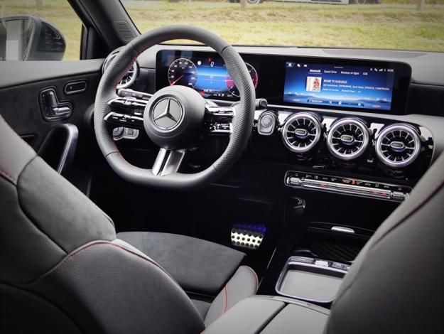 MERCEDES-BENZ Classe A 200 d AMG Line  Classe A 200 d AMG Line