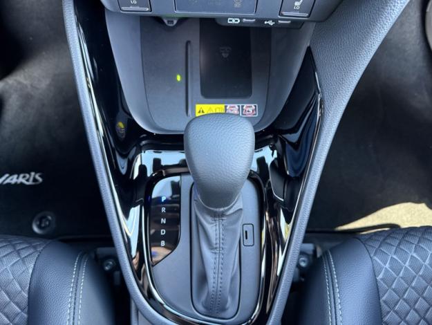 TOYOTA Yaris Hybride Hybride 130h Collection  YARIS HYBRIDE 130H COLLECTION