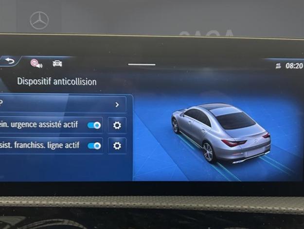 MERCEDES-BENZ CLA 200 d Coupé AMG Pack Night  