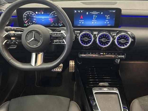 MERCEDES-BENZ CLA 200 d Shooting Brake AMG Pack Night Facelift  