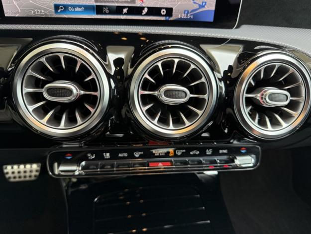 MERCEDES-BENZ Classe A 180 d AMG Line  