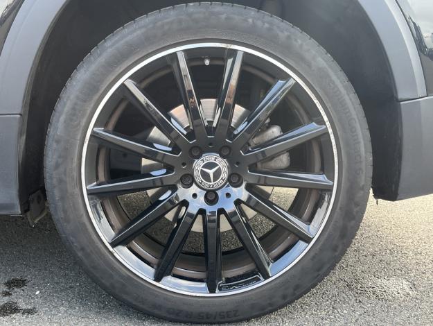 MERCEDES-BENZ GLB 200 d AMG Line  