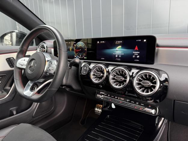 MERCEDES-BENZ CLA Shooting Brake CLA 220 d Shooting Brake AMG Line  CLA 220 d Shooting Brake AMG Line