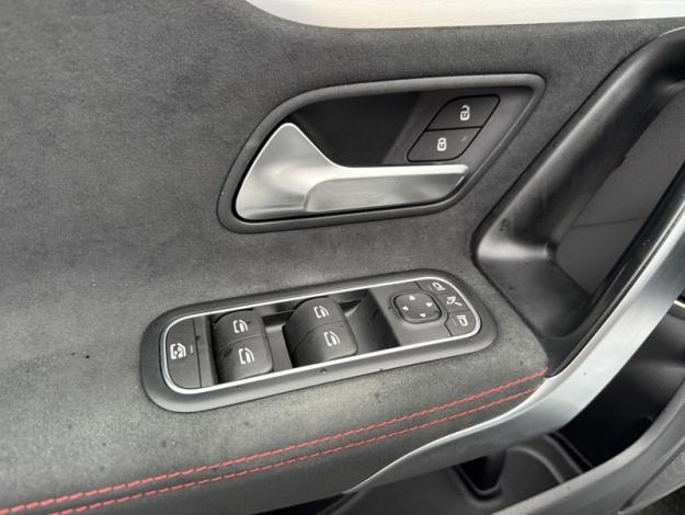 MERCEDES-BENZ CLA Shooting Brake CLA 220 d Shooting Brake AMG Line  CLA 220 d Shooting Brake AMG Line