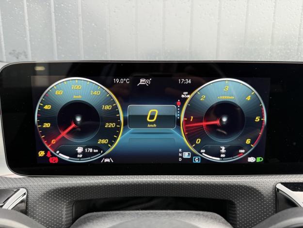 MERCEDES-BENZ CLA Shooting Brake CLA 220 d Shooting Brake AMG Line  CLA 220 d Shooting Brake AMG Line