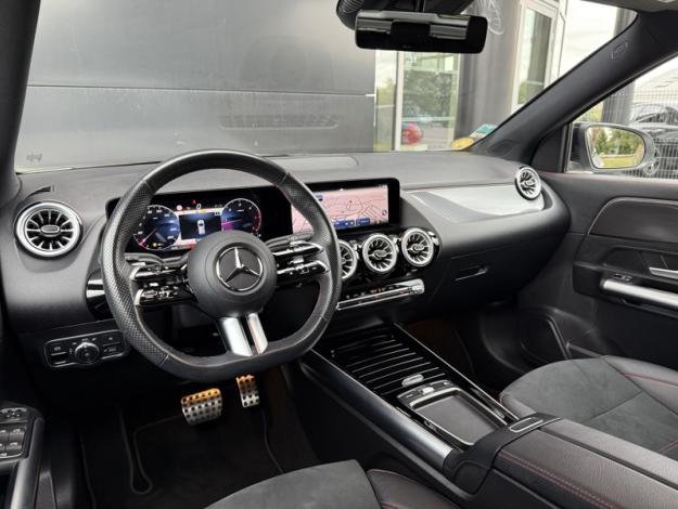 MERCEDES-BENZ GLA 180 d AMG Line  