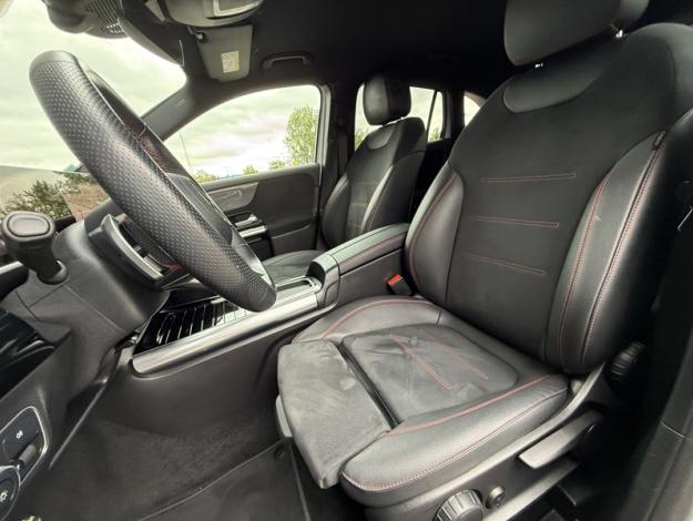 MERCEDES-BENZ GLA 180 d AMG Line  