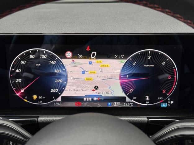 MERCEDES-BENZ GLA 180 d AMG Line  