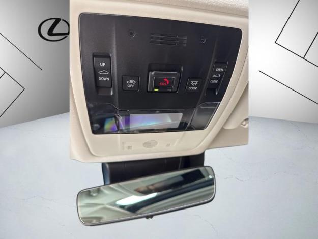 LEXUS ES 300H LUXE  ES 300H HYBRIDE MC LUXE MY23 SHOWROOM