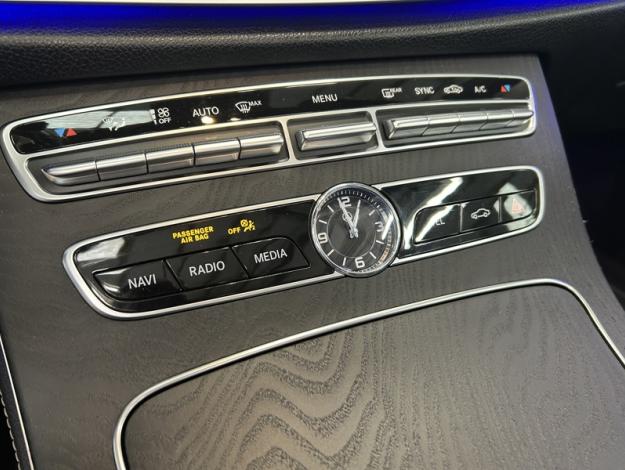 MERCEDES-BENZ E 220 d Cabriolet Executive AMG Line 
