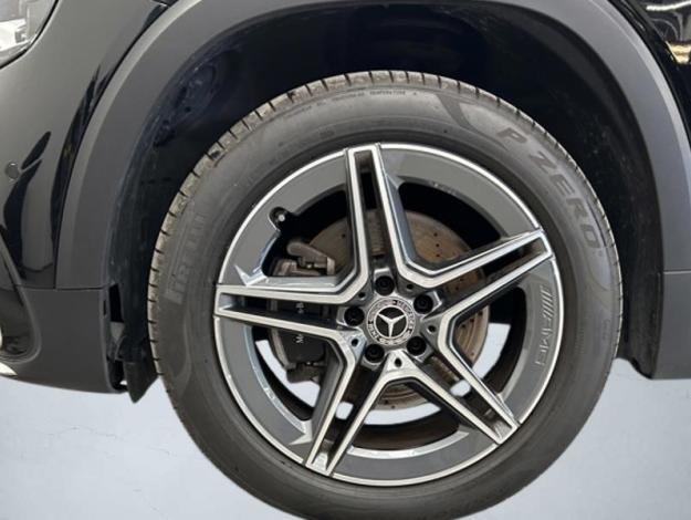 MERCEDES-BENZ GLB 200 d AMG Line Facelift  