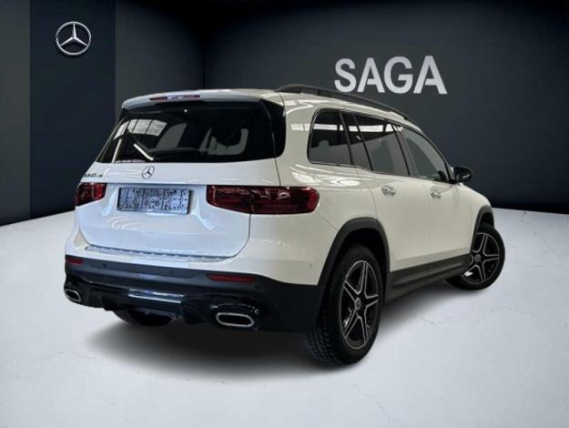 MERCEDES-BENZ GLB 200 d AMG Line Attelage Facelift  