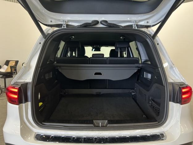 MERCEDES-BENZ GLB 200 d AMG Line Attelage Facelift  