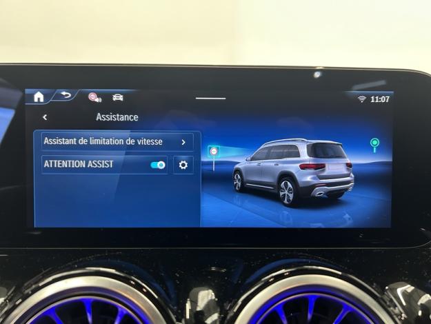 MERCEDES-BENZ GLB 200 d AMG Line Attelage Facelift  