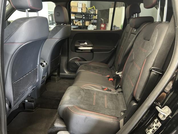 MERCEDES-BENZ GLB 200 d AMG Line Attelage Facelift  