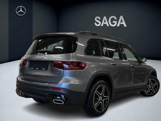 MERCEDES-BENZ GLB 200 d AMG Line Attelage Facelift  