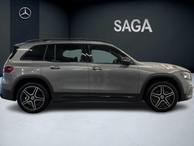 MERCEDES-BENZ GLB 200 d AMG Line Attelage Facelift  