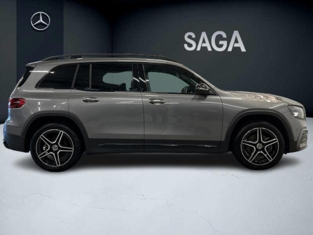 MERCEDES-BENZ GLB 200 d AMG Line Attelage Facelift  