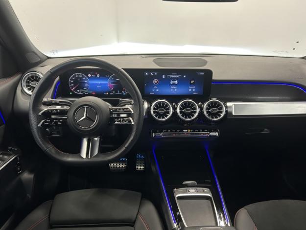 MERCEDES-BENZ GLB 200 d AMG Line Attelage Facelift  