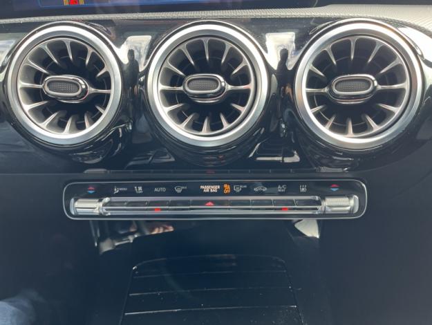 MERCEDES-BENZ Classe A 250 e AMG Line  