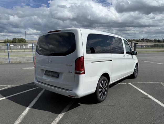 MERCEDES-BENZ Vito 119 CDI 4x4 Mixto Long Select 