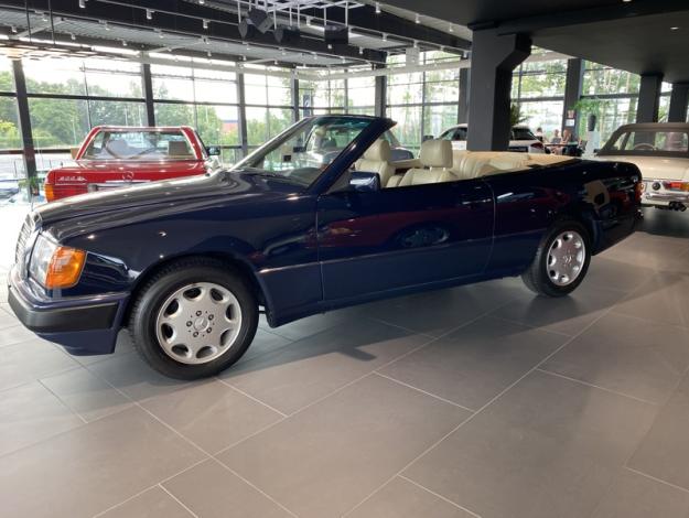 MERCEDES-BENZ Classe E Cabriolet 300 CE-24 Cabrio  