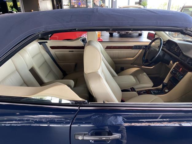 MERCEDES-BENZ Classe E Cabriolet 300 CE-24 Cabrio  