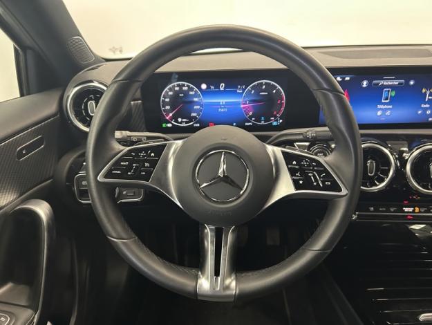 MERCEDES-BENZ A 180 d Luxury Line Facelift  