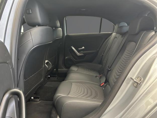MERCEDES-BENZ A 180 d Luxury Line Facelift  