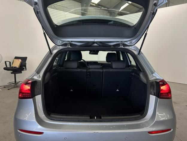 MERCEDES-BENZ A 180 d Luxury Line Facelift  