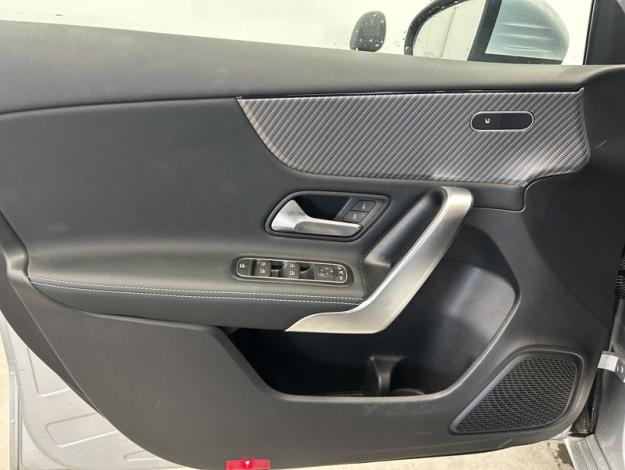 MERCEDES-BENZ A 180 d Luxury Line Facelift  