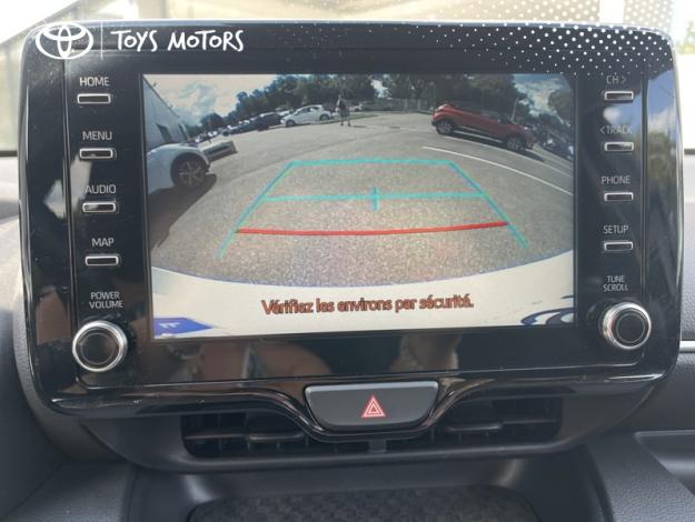 TOYOTA Yaris 116h Design  