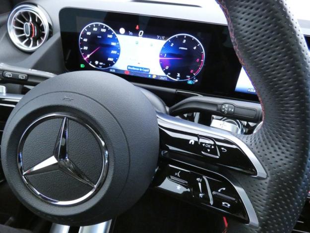 MERCEDES-BENZ Classe B 180 d AMG Line AMG Line 