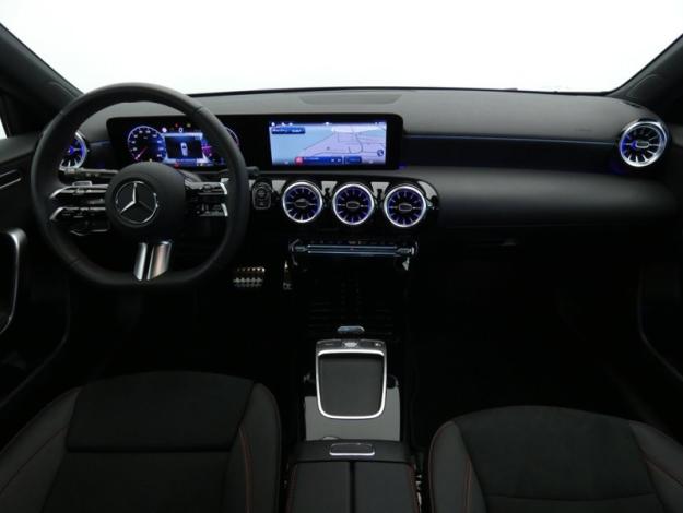 MERCEDES-BENZ Classe A 200 d AMG Line  