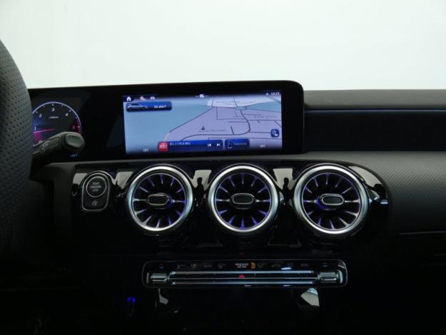 MERCEDES-BENZ Classe A 200 d AMG Line  