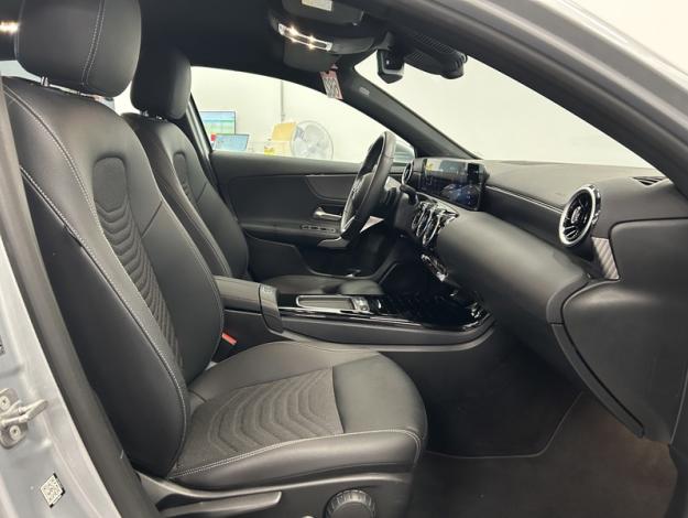 MERCEDES-BENZ A 180 d Luxury Line Facelift  