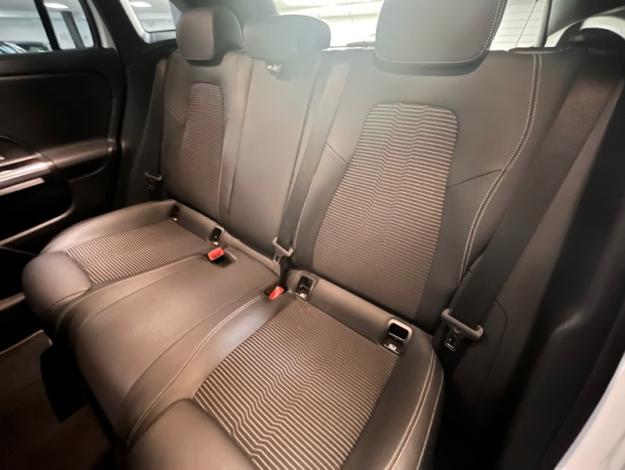 MERCEDES-BENZ GLA 200 d Progressive Line  GLA 200 d Progressive Line