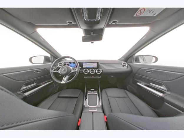 MERCEDES-BENZ GLA 200 d Luxury Line Facelift  