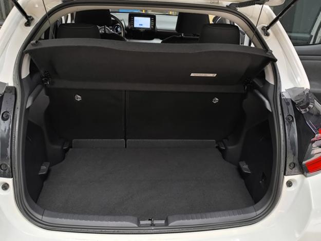 TOYOTA Yaris Hybride 116h Design  