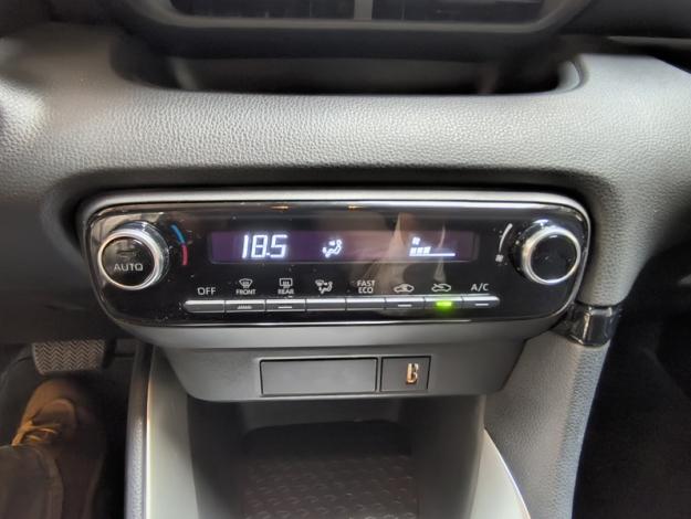 TOYOTA Yaris Hybride 116h Design  