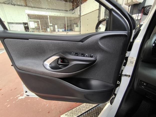 TOYOTA Yaris Hybride 116h Design  