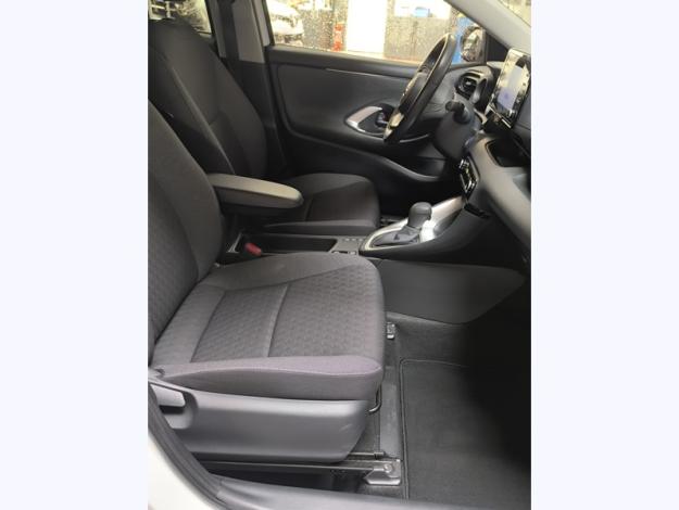 TOYOTA Yaris Hybride 116h Design  